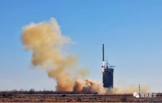 “微纳一号”卫星顺利发射升空！